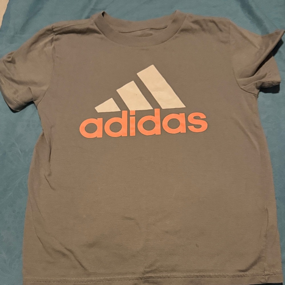 Adidas Kids Tee in Gray with Orange Logo
